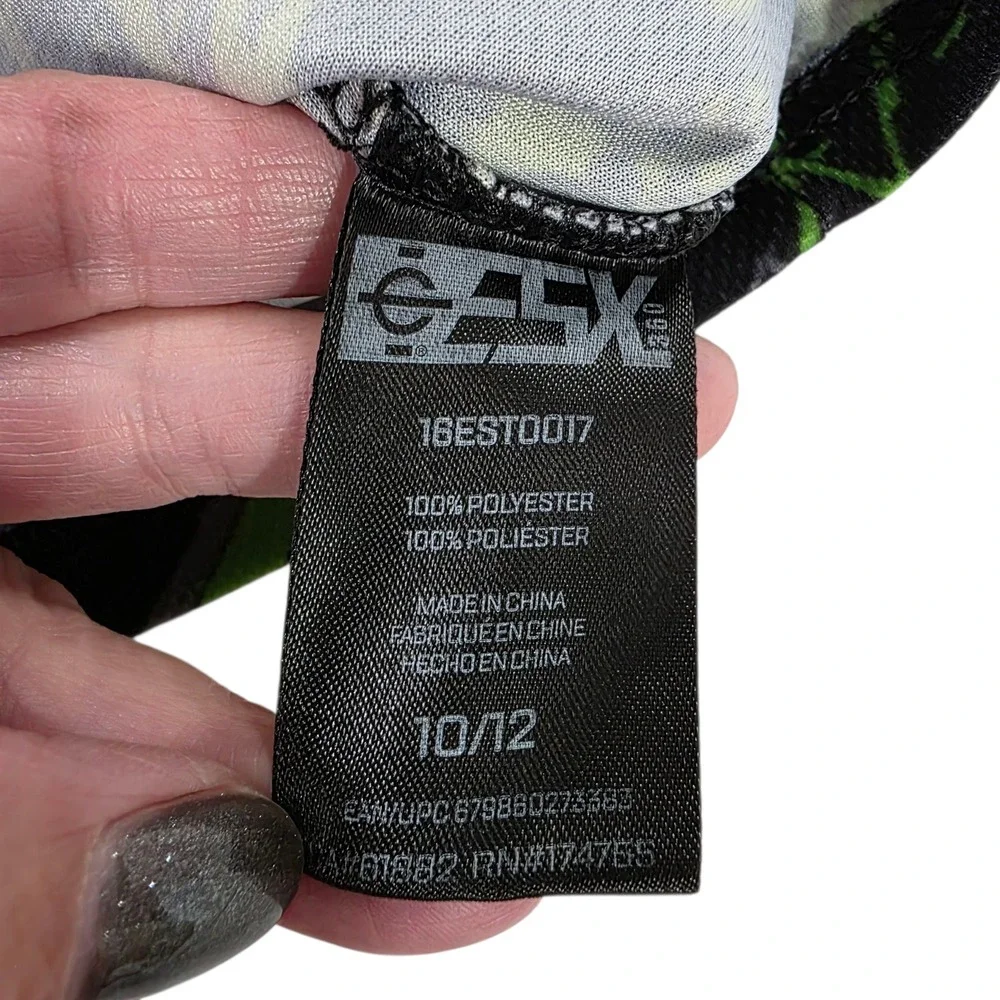ESX360‎ Pullover Shirt Boys Black Green 10-12 Short Sleeve Graphic Print Gaming